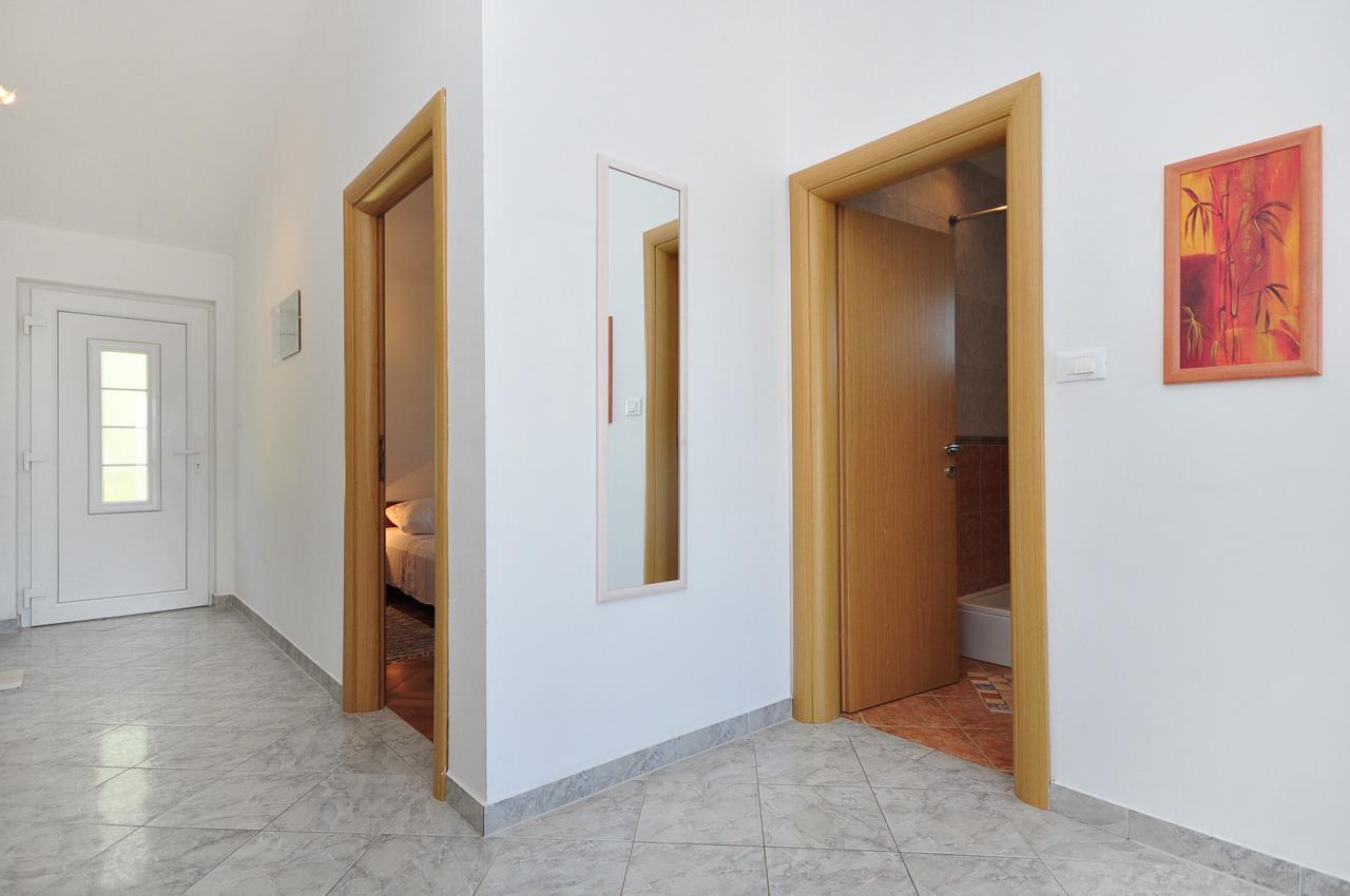Apartments Marija Pisak Exterior photo